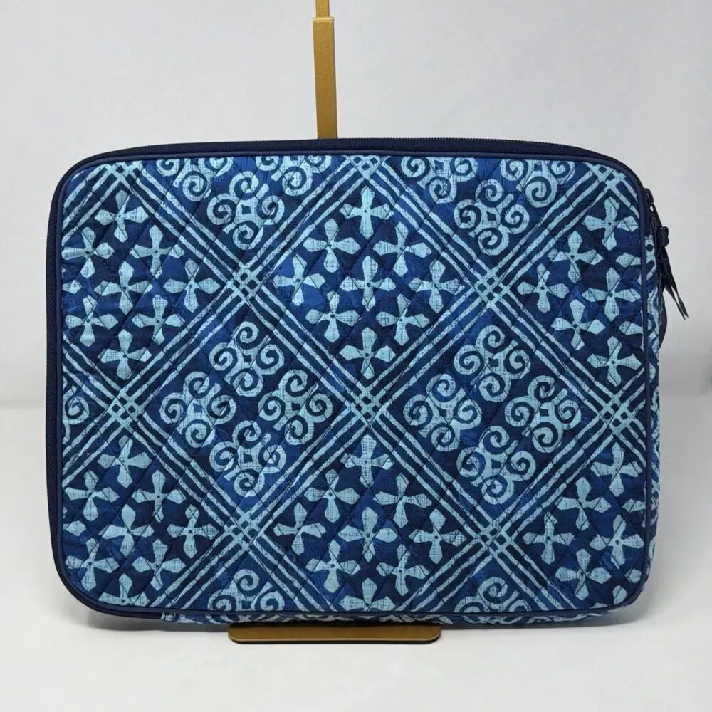 Vera Bradley Cuban Tiles Laptop Sleeve Case Quilted Zip Padded Blue